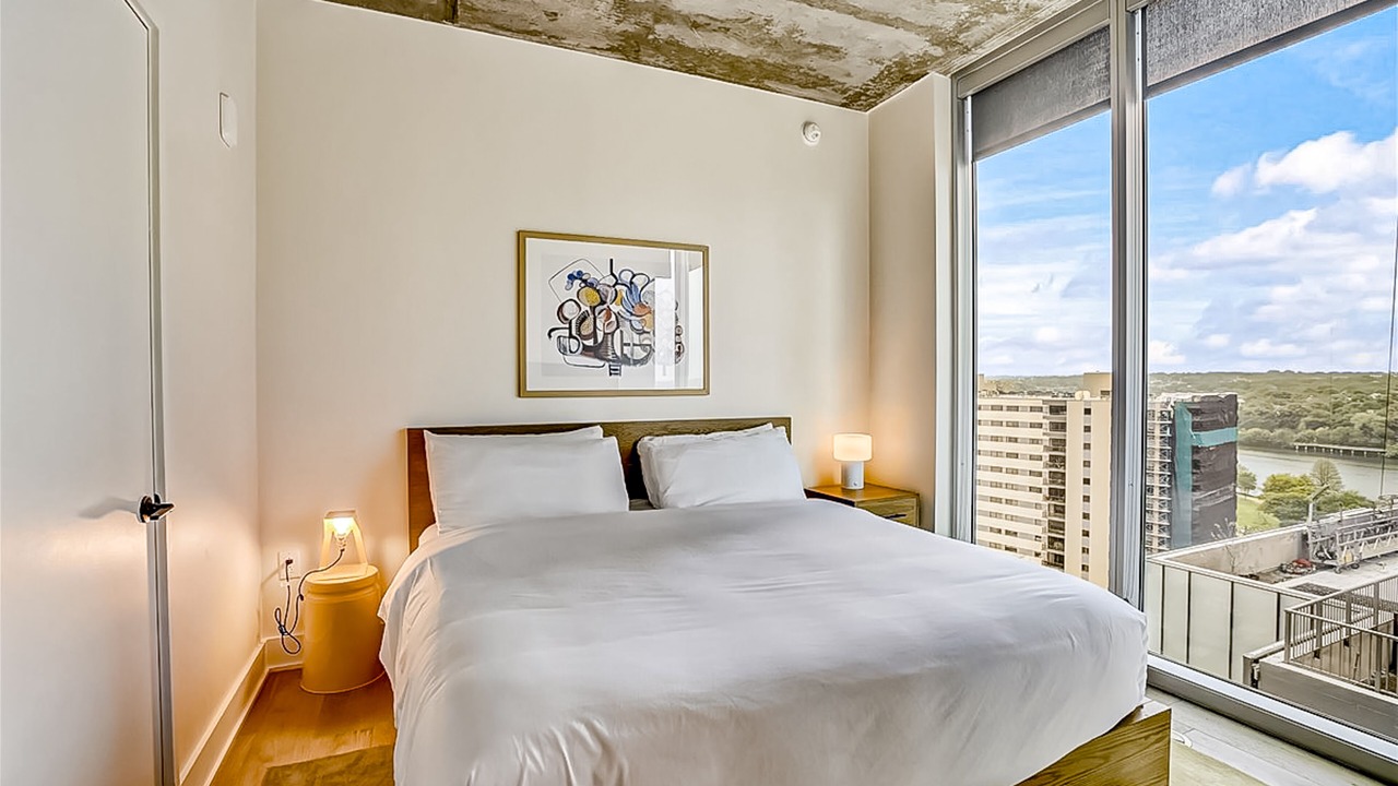 Photo of Bedroom in Rainey Street Historic District