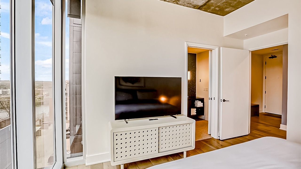 Photo of Bedroom in Rainey Street Historic District
