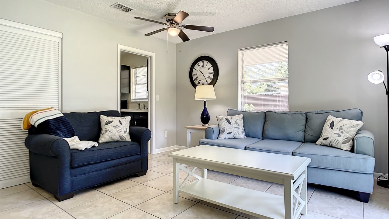 Photo of Livingroom in Deltona Lakes