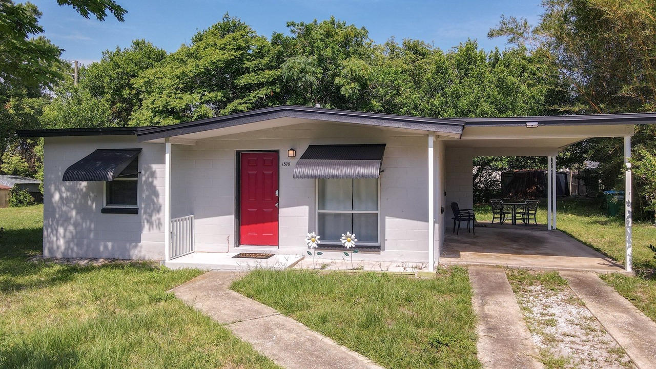 Photo of Outdoor in Deltona Lakes