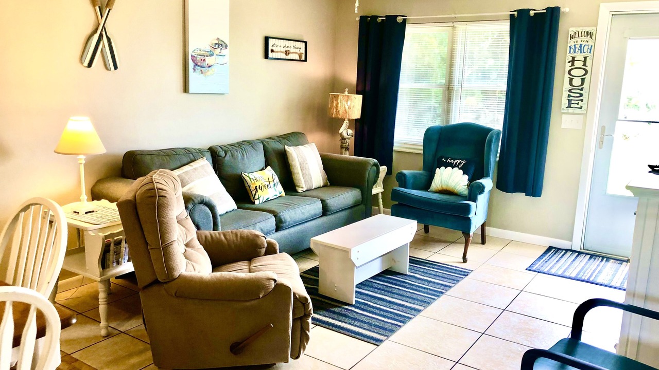 Photo of Livingroom in New Melbourne Beach
