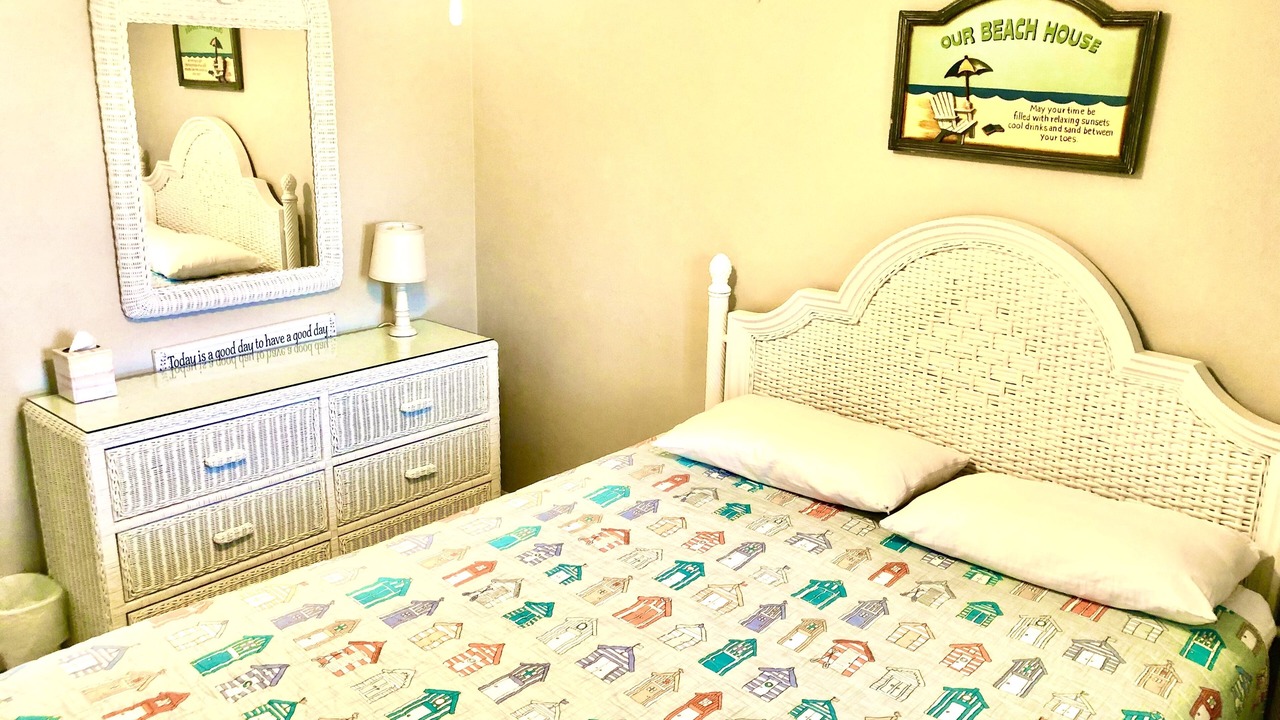 Photo of Bedroom in New Melbourne Beach