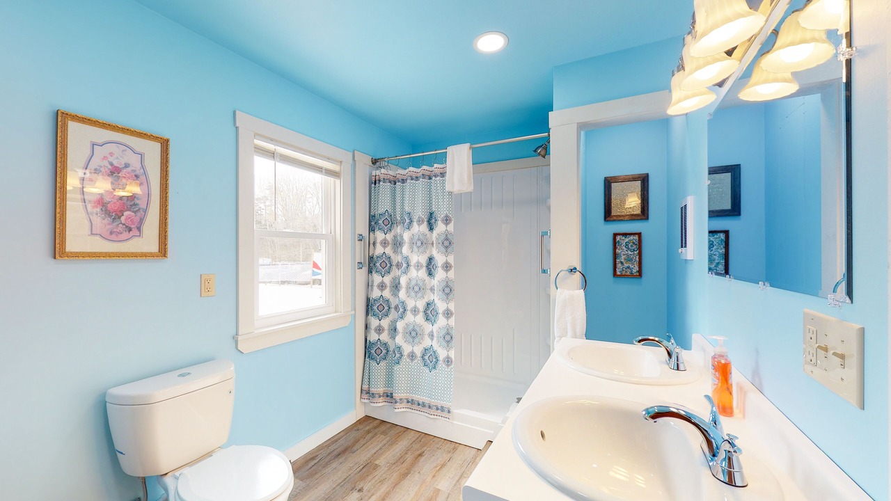 Photo of Bathroom in Boothbay Harbor