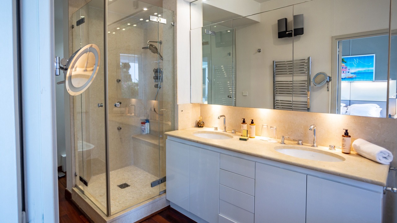 Photo of Bathroom in Le Mourillon