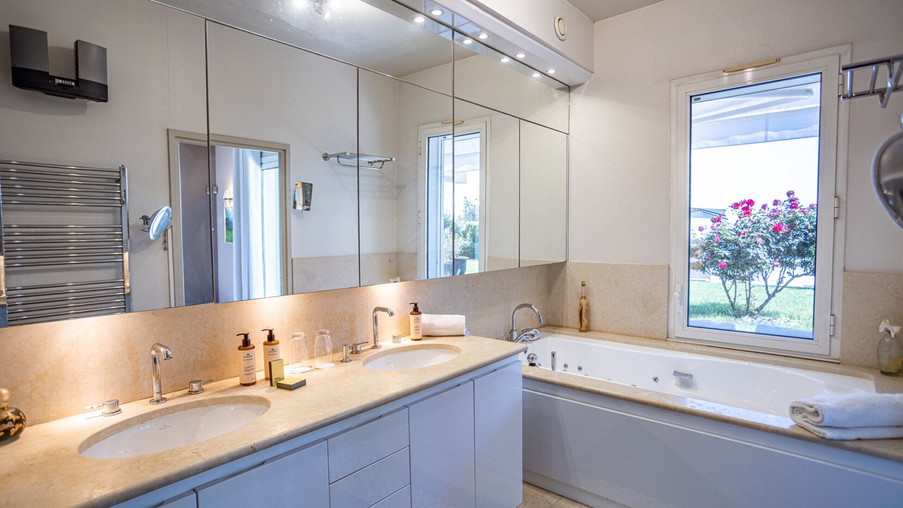 Photo of Bathroom in Le Mourillon