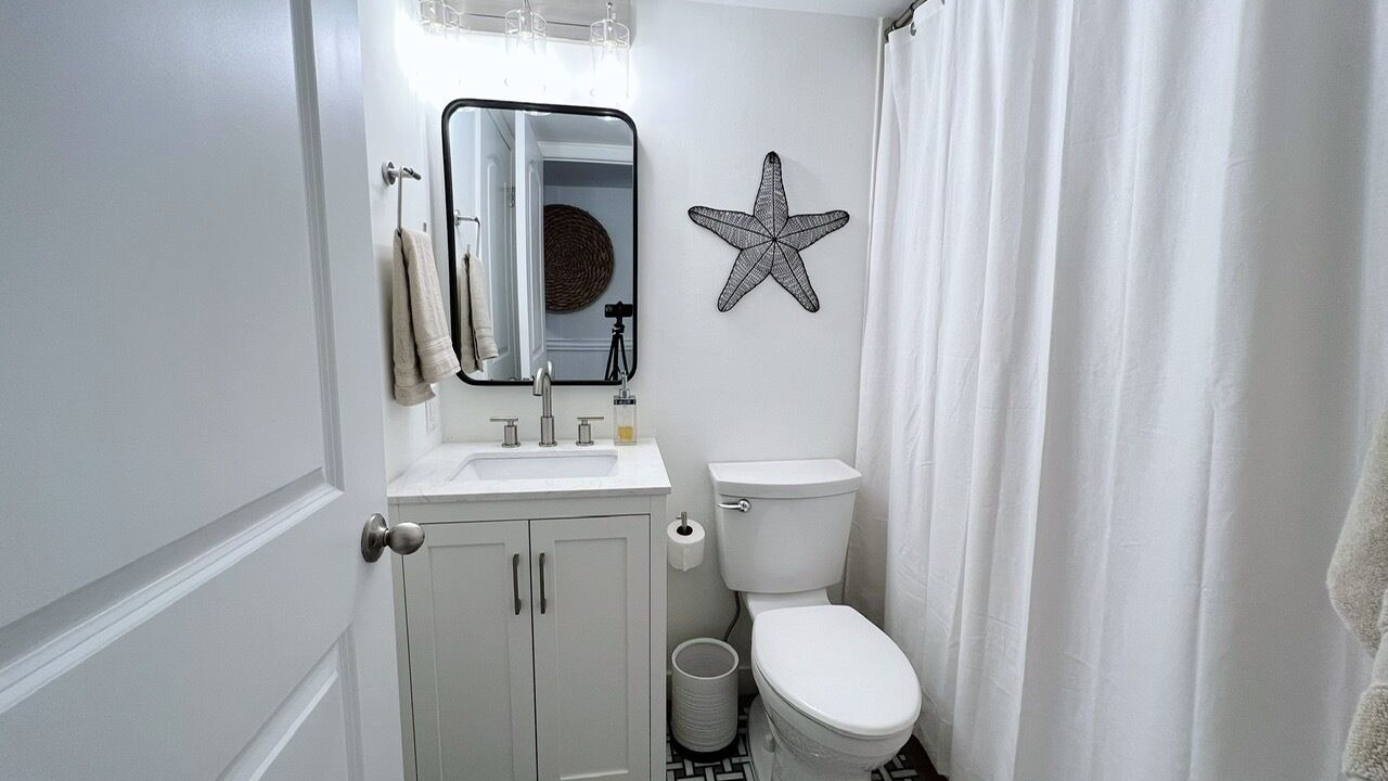 Photo of Bathroom in Blue Harbor Club