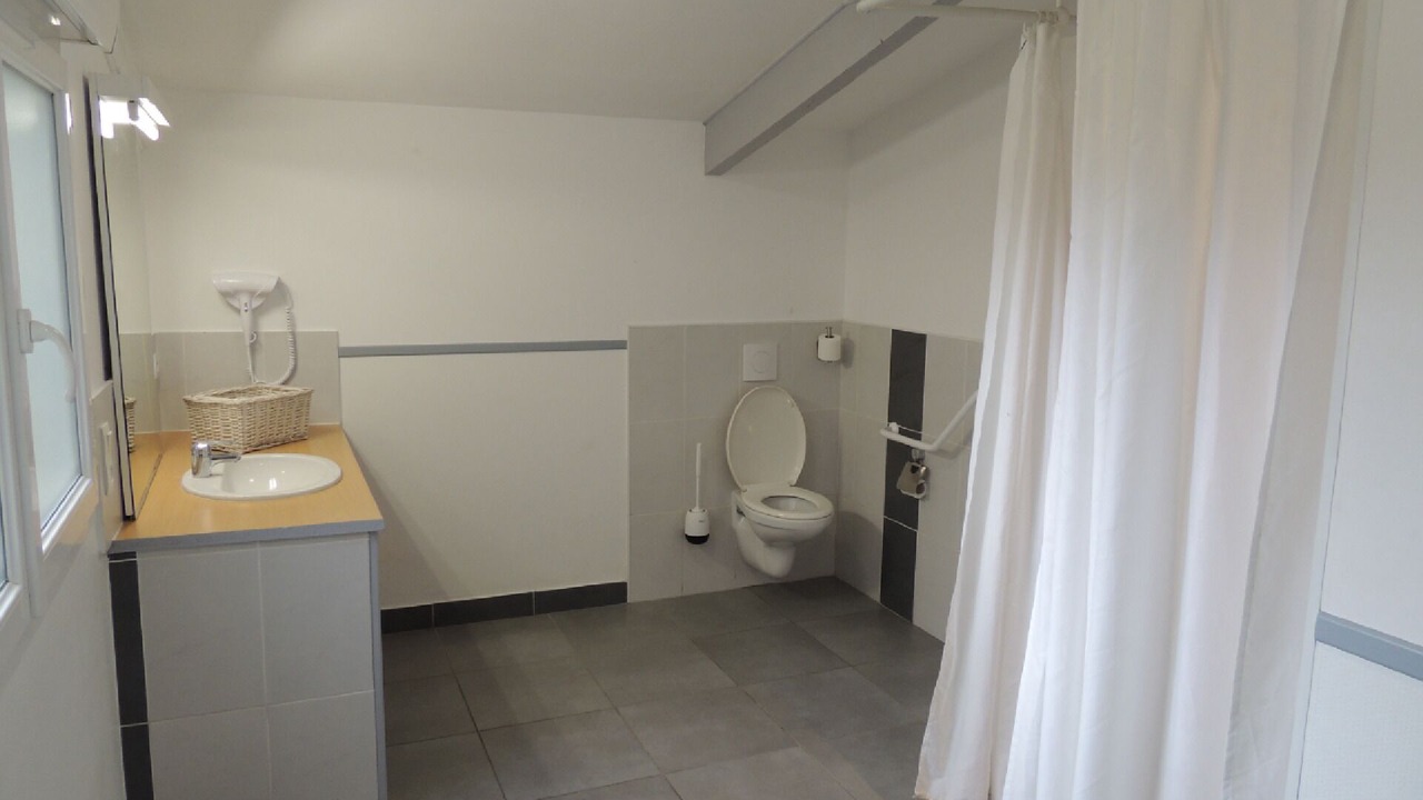 Photo of Bathroom in Gouville-sur-Mer