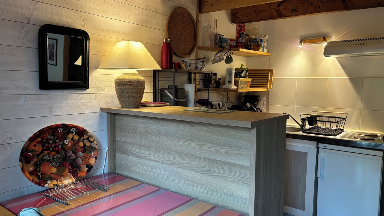 Photo of Others in Le Palais