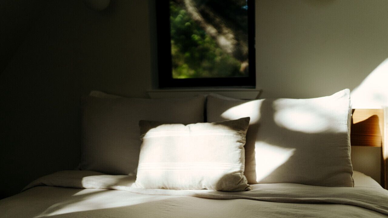 Photo of Bedroom in Lacy-Lakeview
