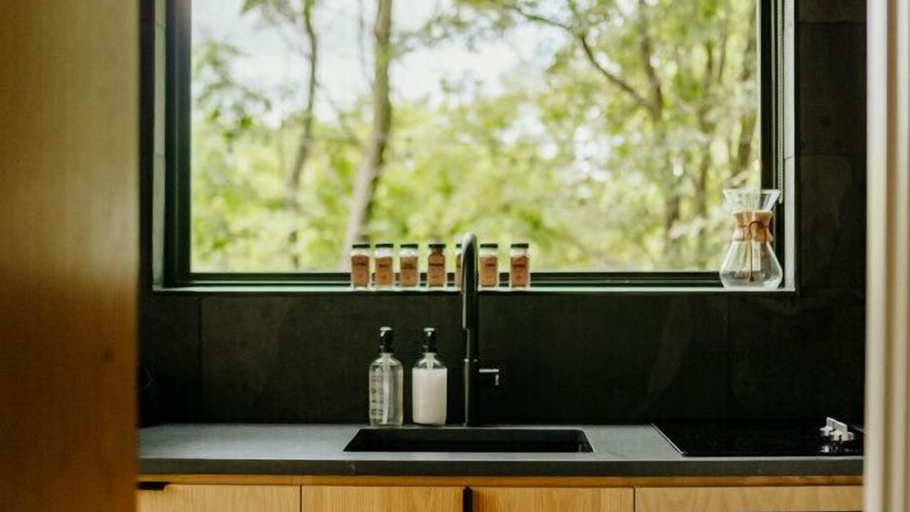 Photo of Kitchen in Lacy-Lakeview