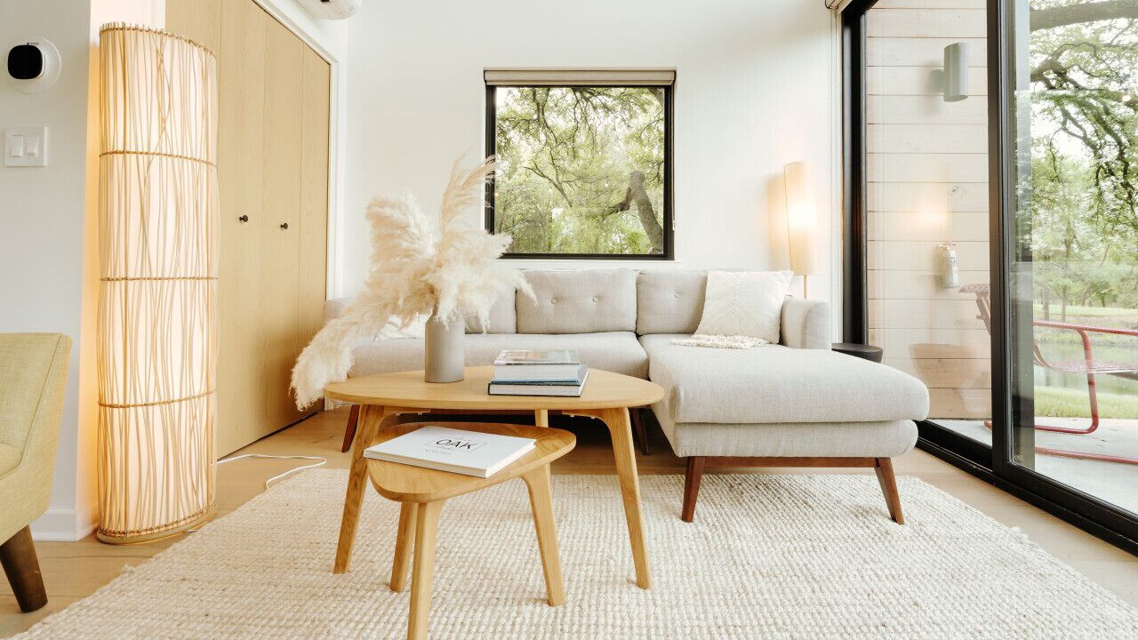 Photo of Livingroom in Lacy-Lakeview