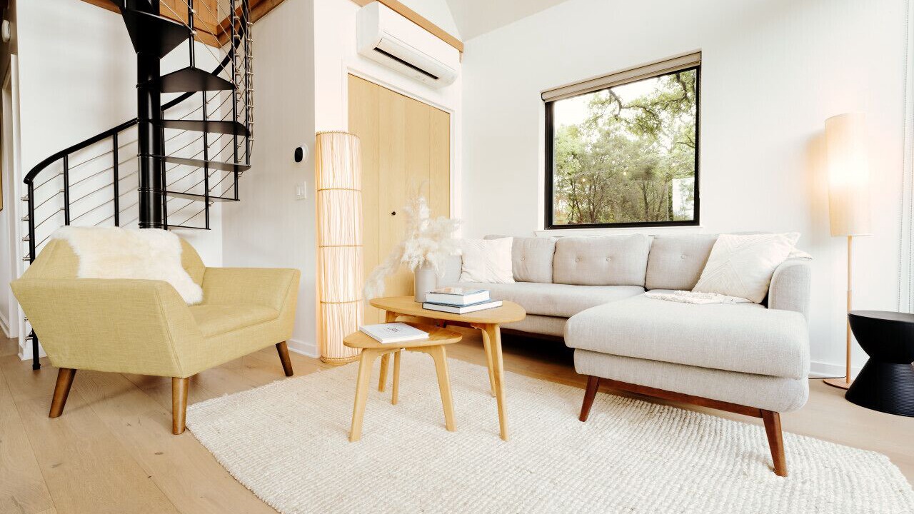 Photo of Livingroom in Lacy-Lakeview