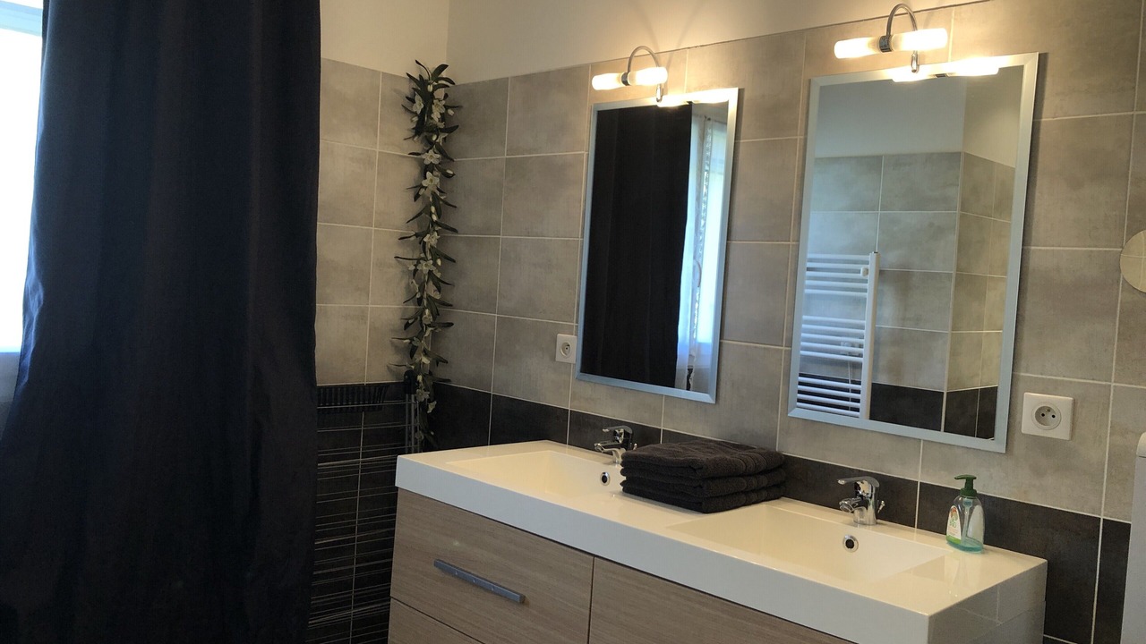 Photo of Bathroom in Duilhac-sous-Peyrepertuse