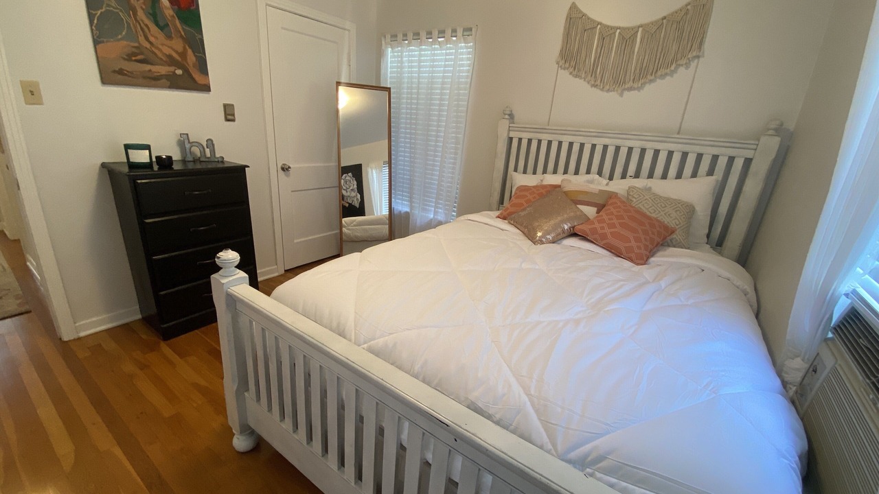 Photo of Bedroom in Highland Park
