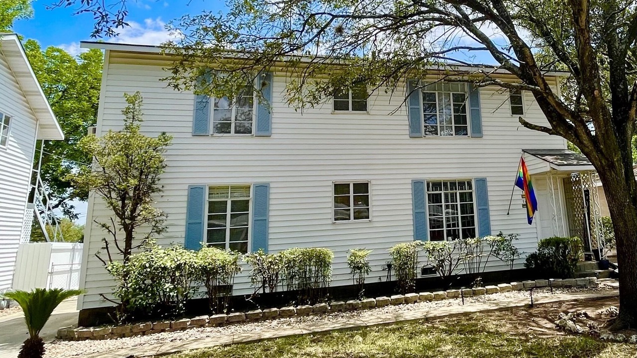 Photo of Outdoor in Highland Park