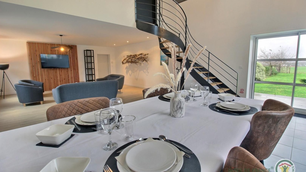 Photo of Others in Henanbihen