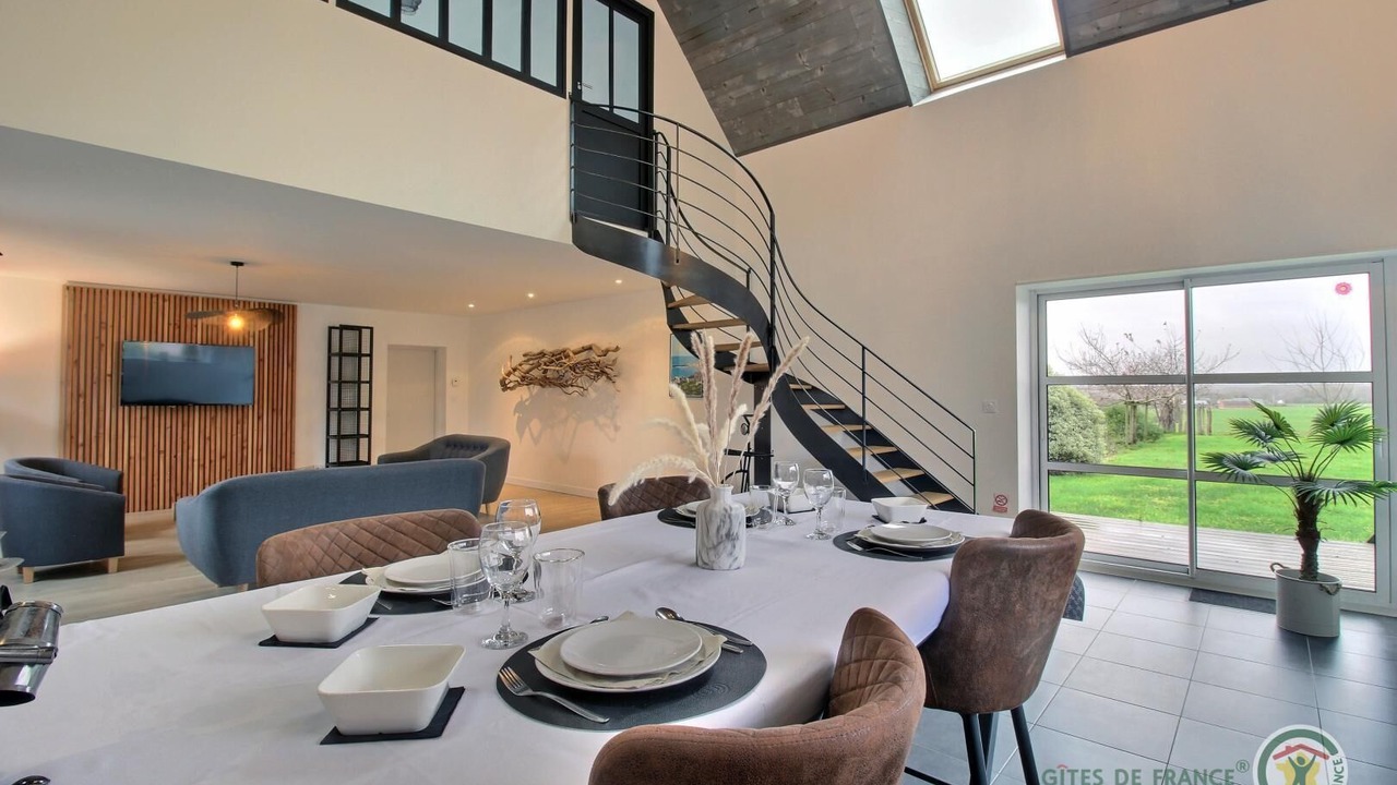 Photo of Others in Henanbihen