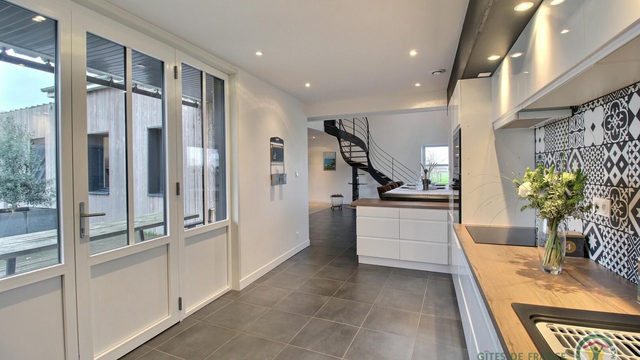 Photo of Others in Henanbihen