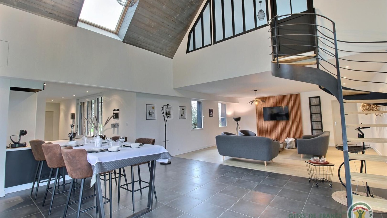 Photo of Others in Henanbihen