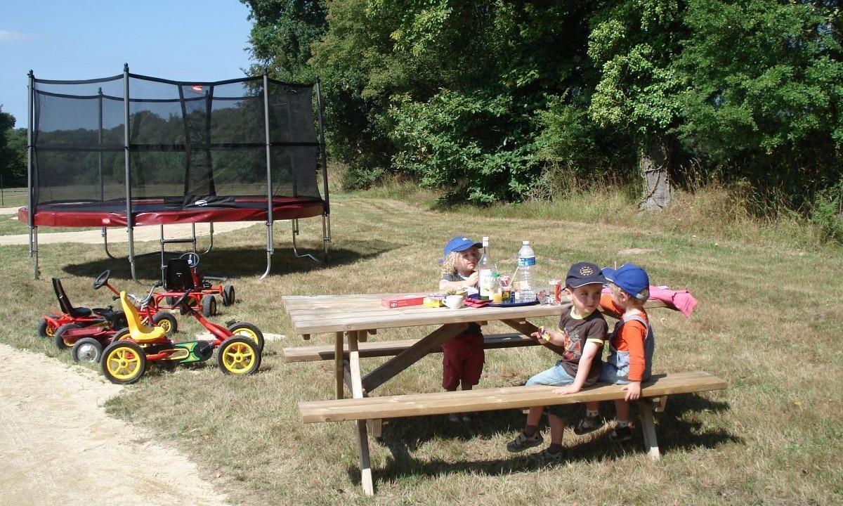 Photo of Others in Cohiniac