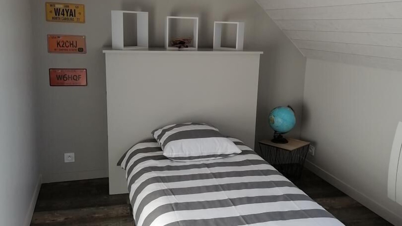 Photo of Bedroom in Henanbihen