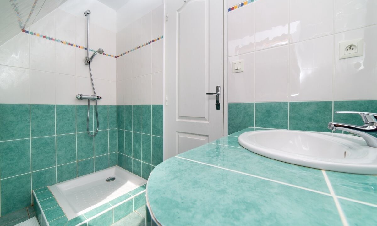 Photo of Bathroom in Langoat