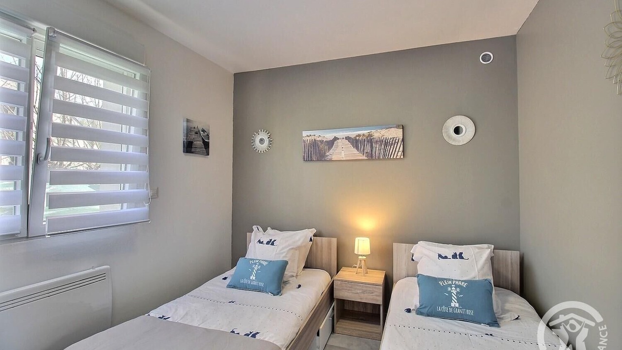 Photo of Bedroom in Louannec