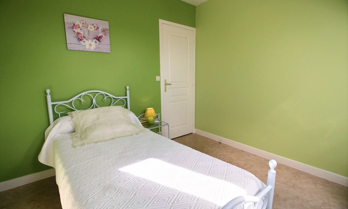 Photo of Bedroom in Plouguenast