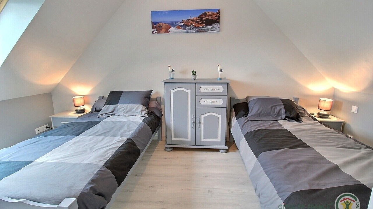 Photo of Bedroom in Quemperven