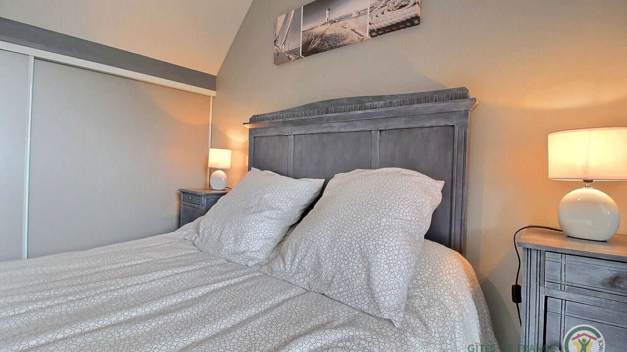 Photo of Bedroom in Quemperven