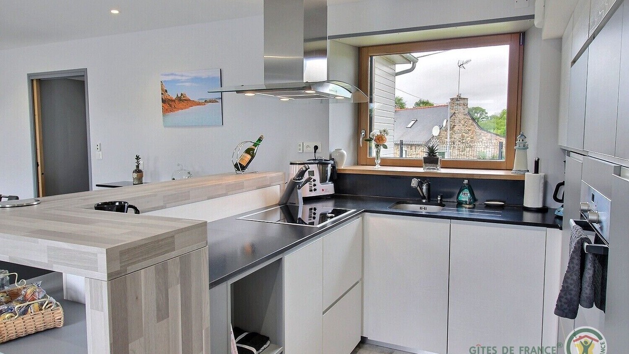 Photo of Kitchen in Quemperven