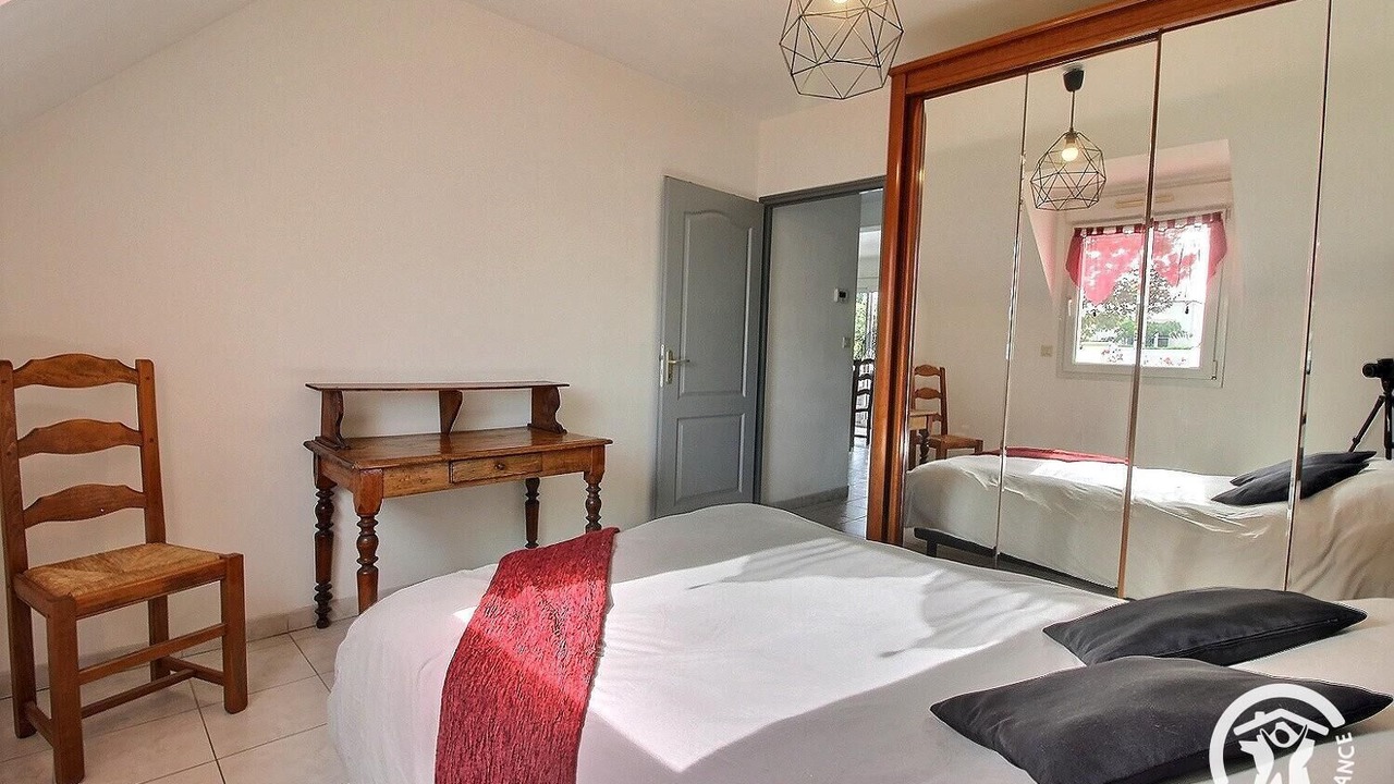 Photo of Bedroom in Plourivo