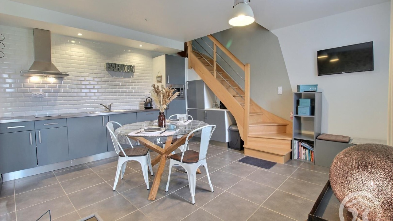 Photo of Others in Henanbihen