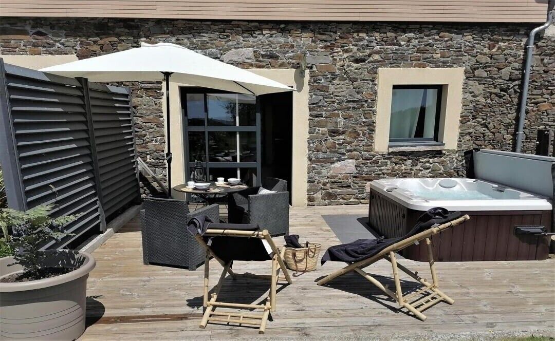 Photo of Patio Balcony in Henanbihen