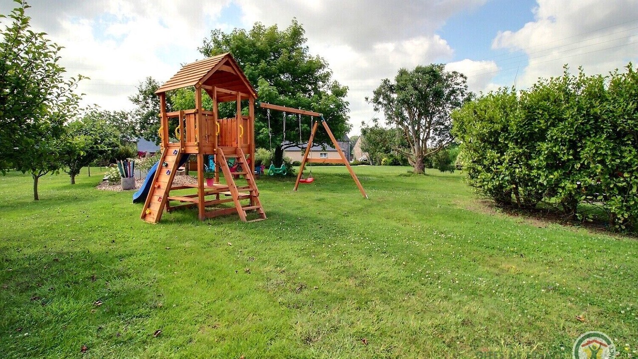 Photo of Others in Yvias