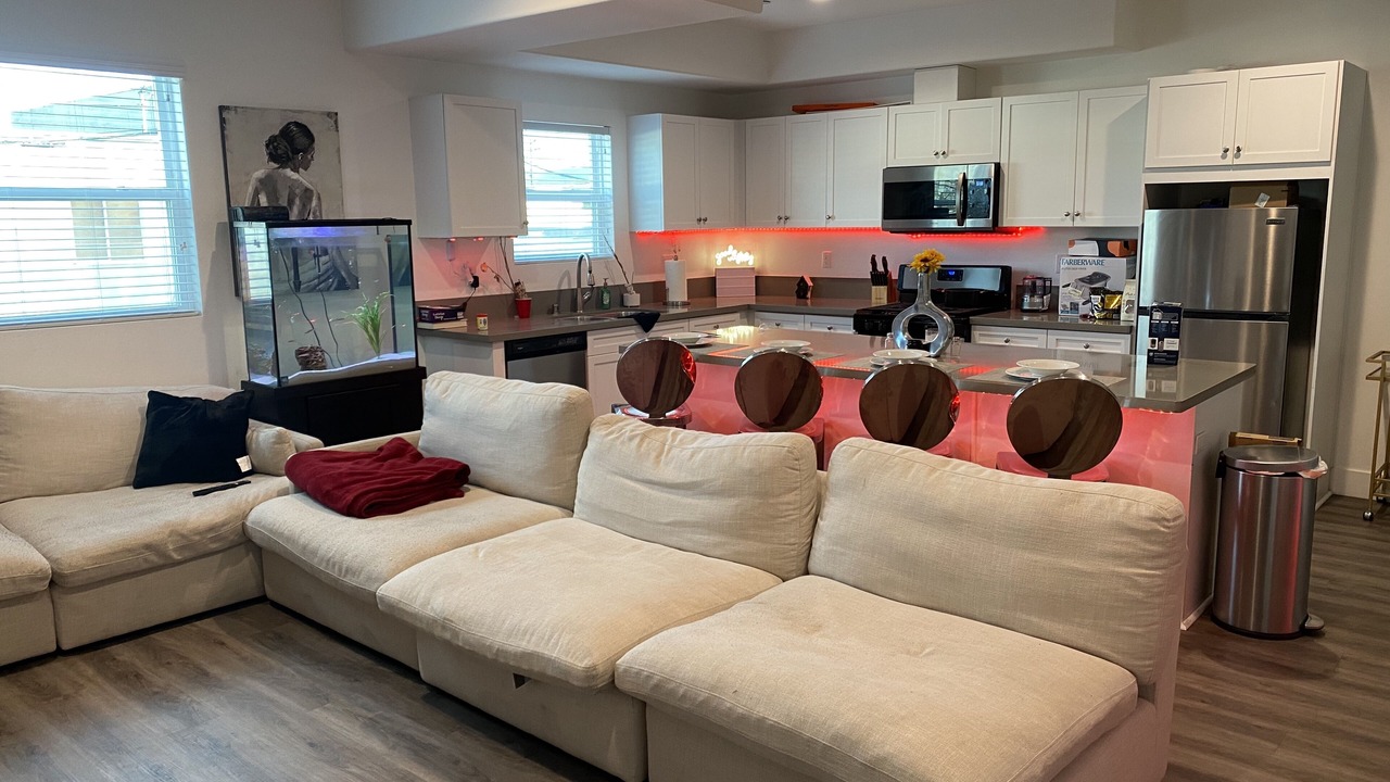 Photo of Livingroom in NoHo Arts District