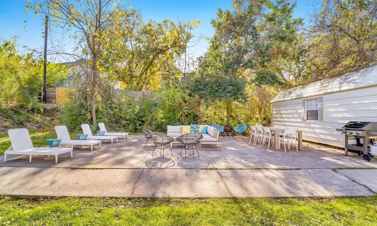 Photo of Outdoor in Greater South River City