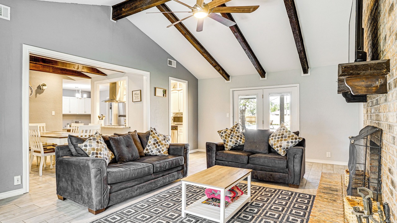 Photo of Livingroom in Wichita Falls