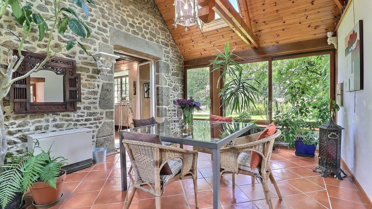 Photo of Others in Sens-de-Bretagne