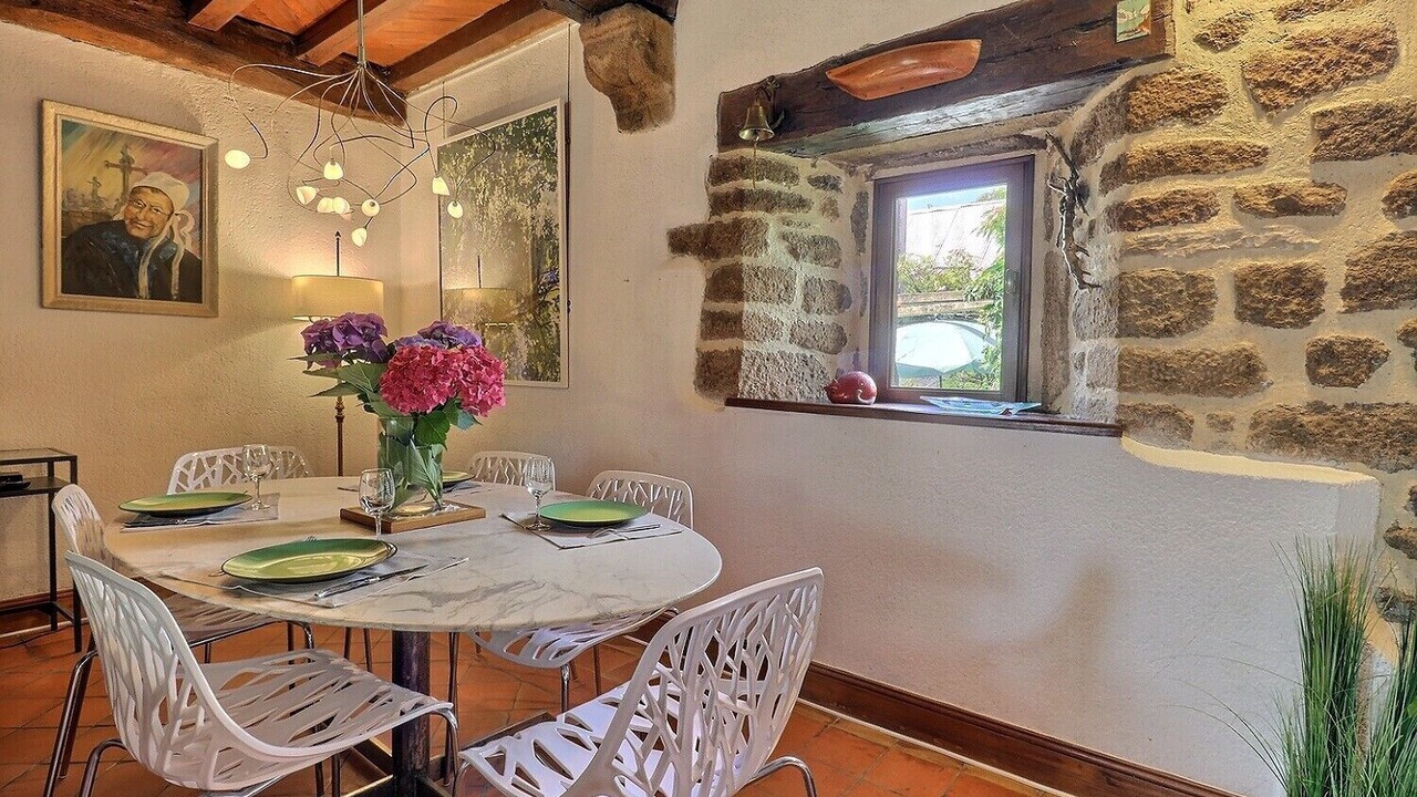 Photo of Others in Sens-de-Bretagne