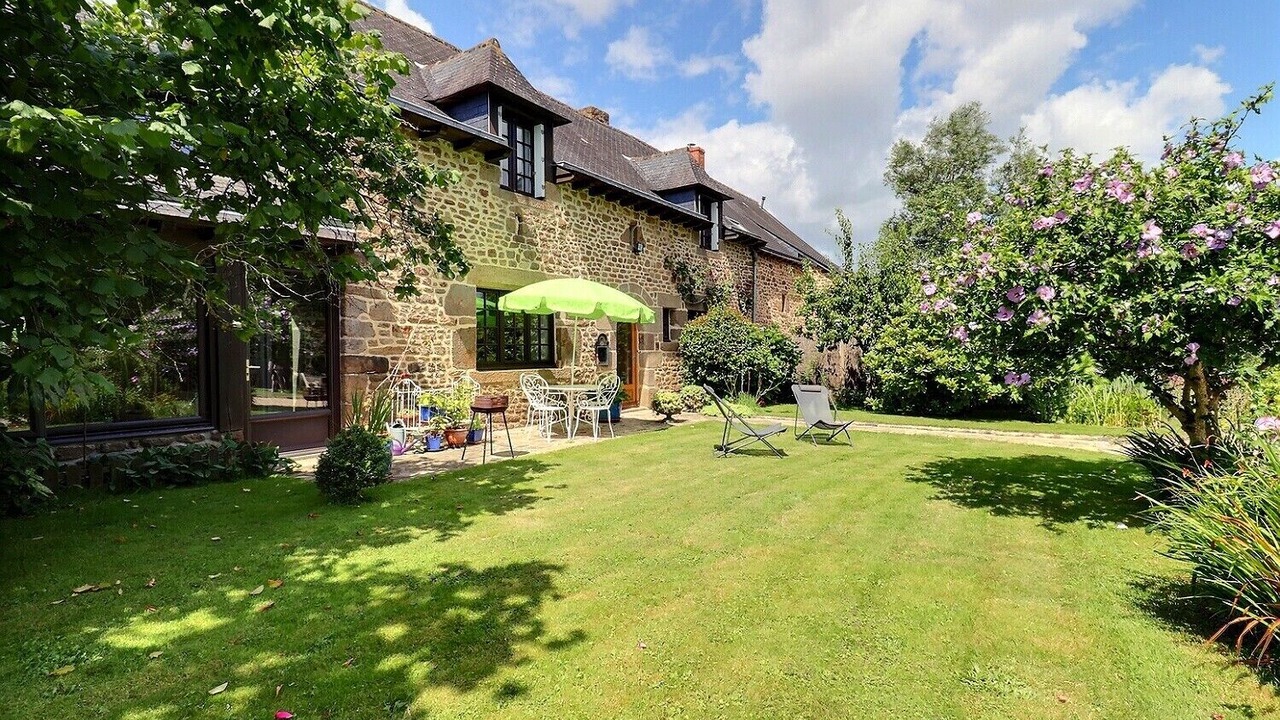 Photo of Patio Balcony in Sens-de-Bretagne