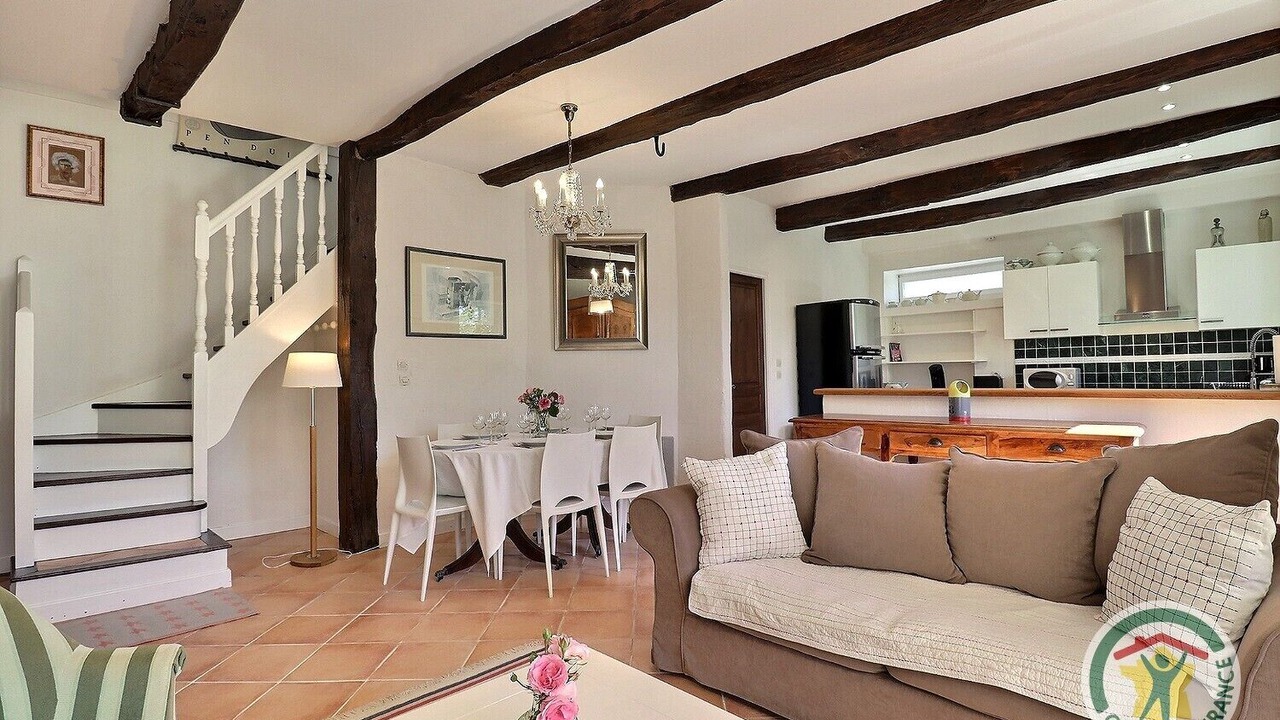 Photo of Livingroom in La Ville-es-Nonais