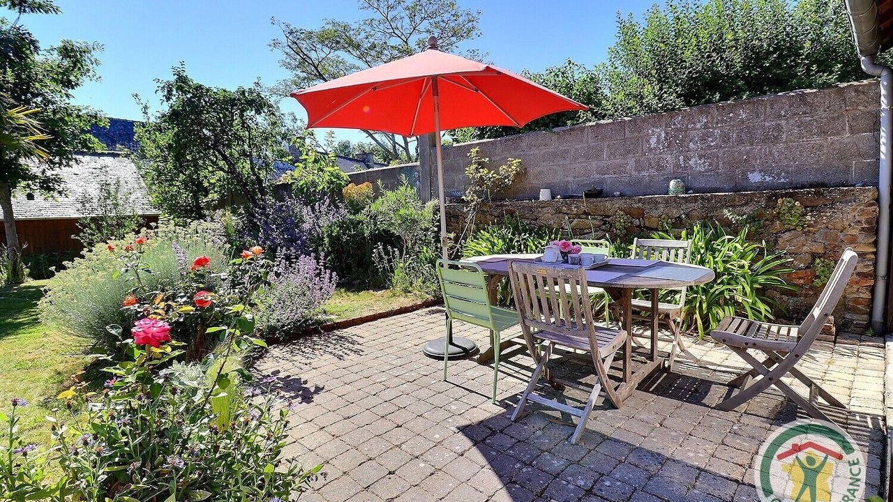 Photo of Outdoor in La Ville-es-Nonais