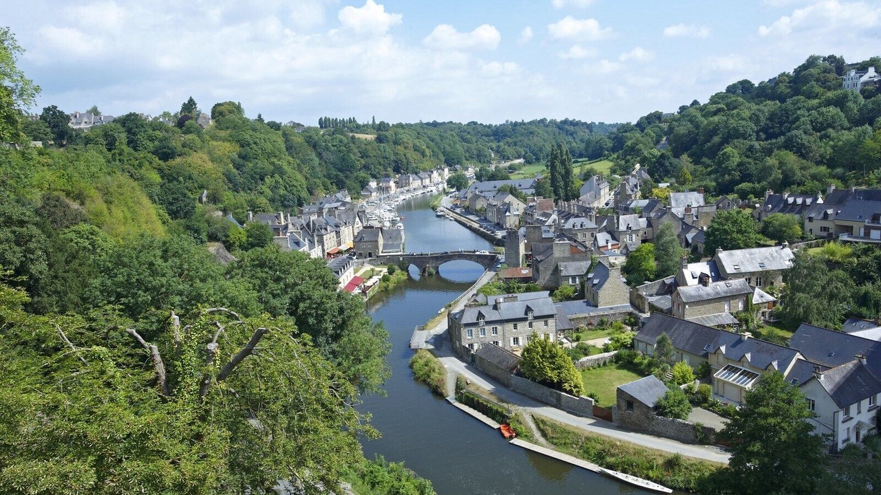 Photo of Outdoor in La Ville-es-Nonais