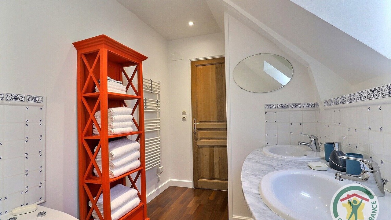 Photo of Bathroom in La Ville-es-Nonais