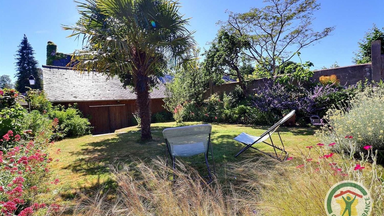 Photo of Outdoor in La Ville-es-Nonais