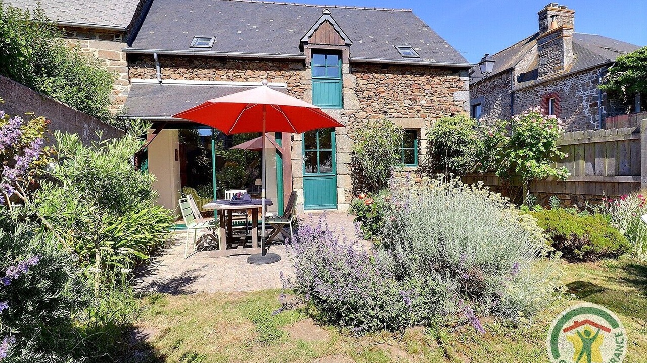 Photo of Outdoor in La Ville-es-Nonais