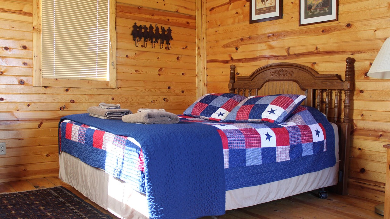 Photo of Bedroom in Sundance