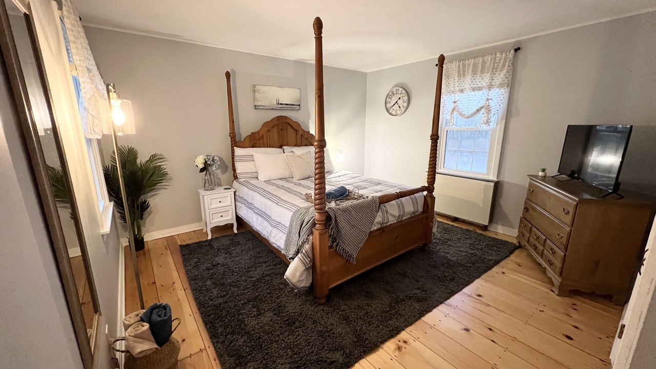 Photo of Bedroom in Town of Varick