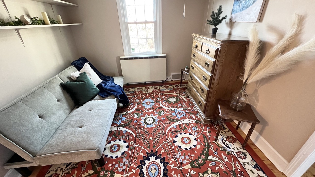 Photo of Livingroom in Town of Varick